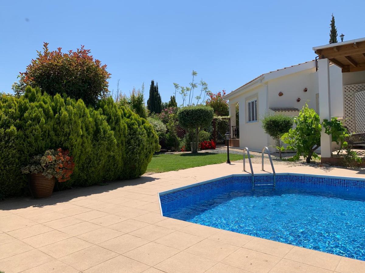 Beach Villa Sofia Нео Хорио Екстериор снимка