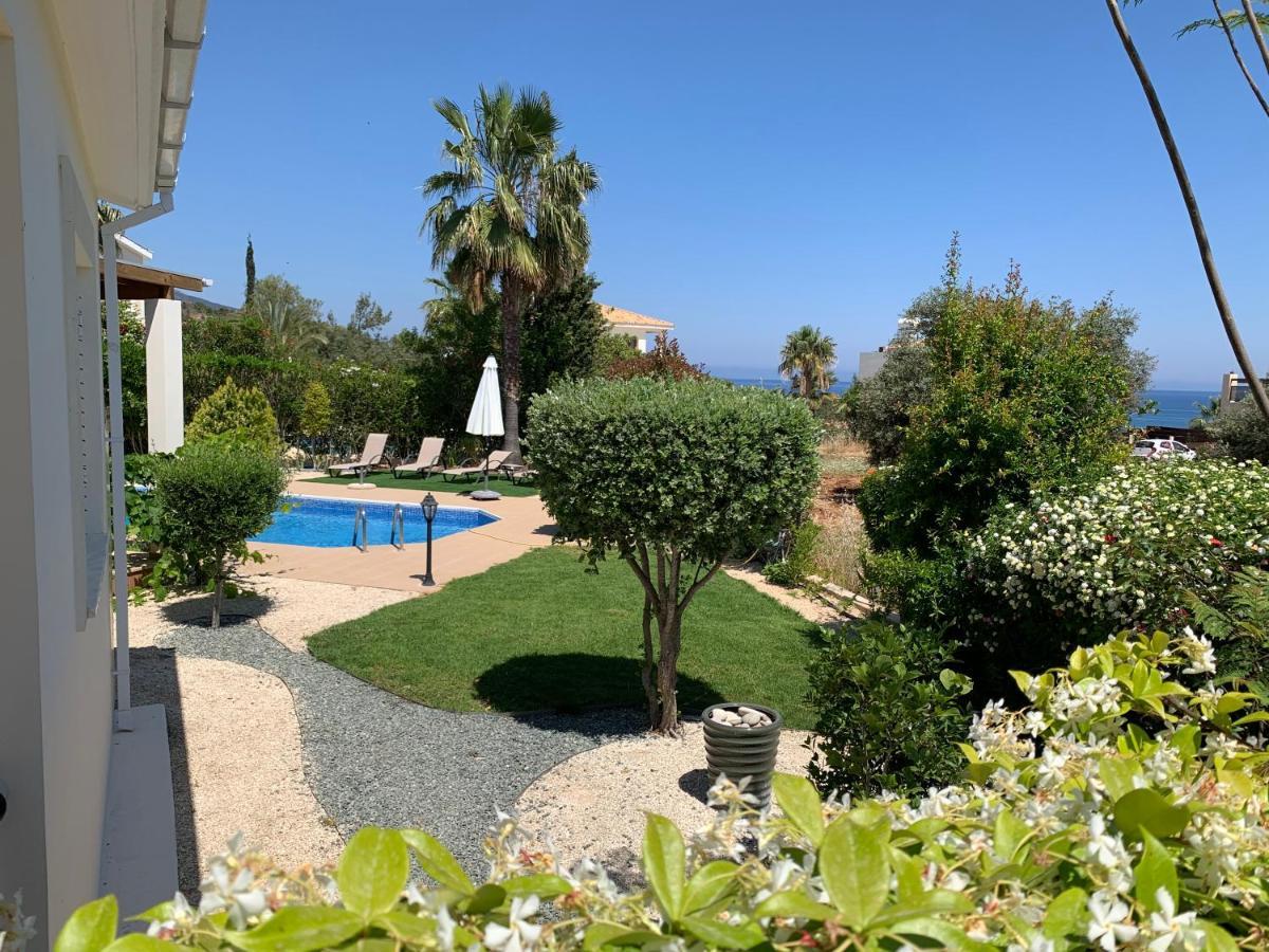 Beach Villa Sofia Нео Хорио Екстериор снимка